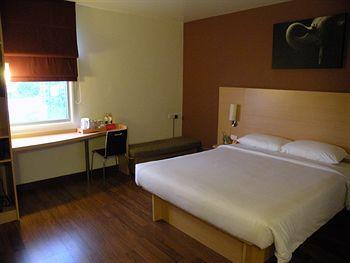 Ibis Sukhumvit 4 Отель 3*