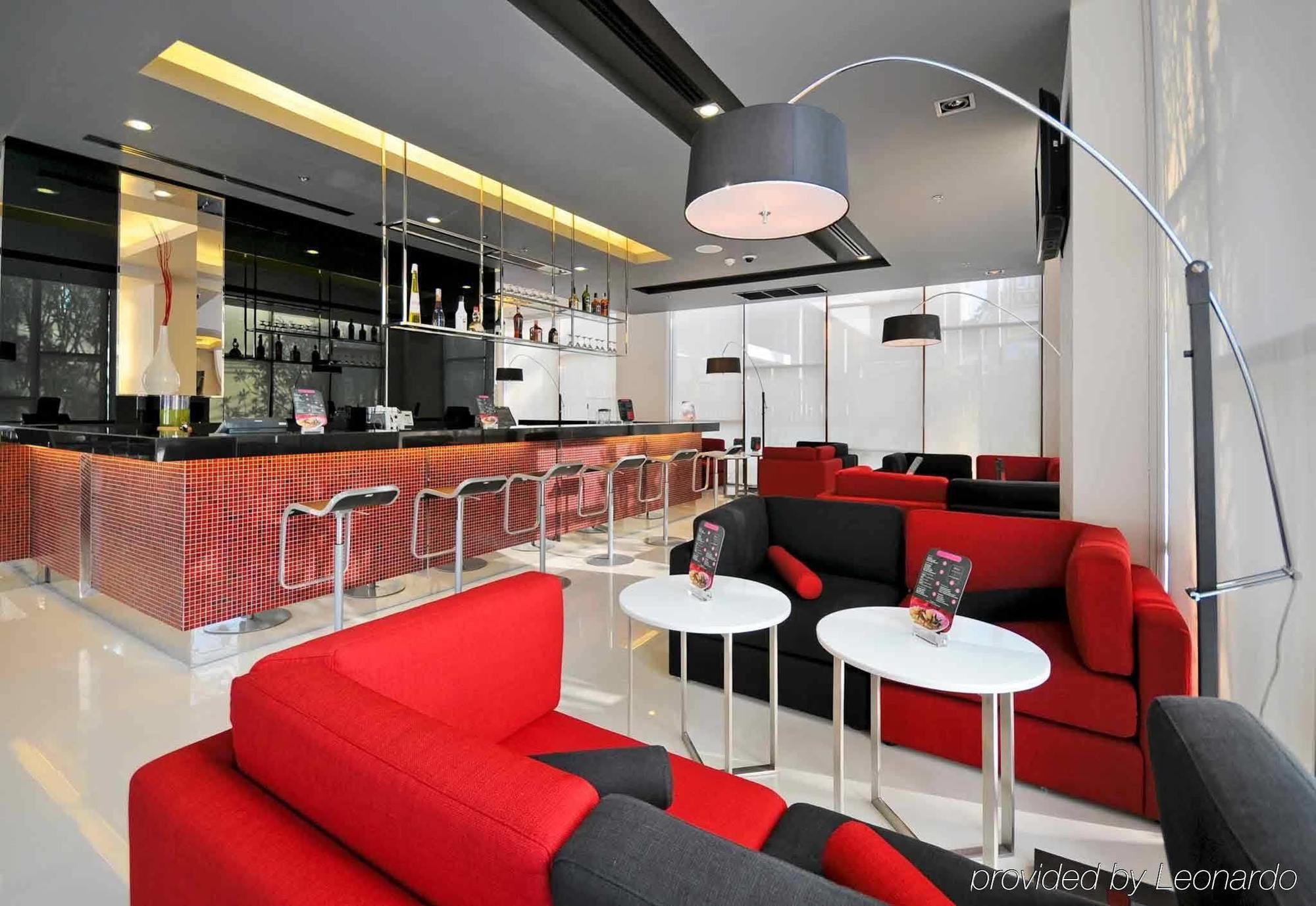 होटल Ibis Sukhumvit 4 3*